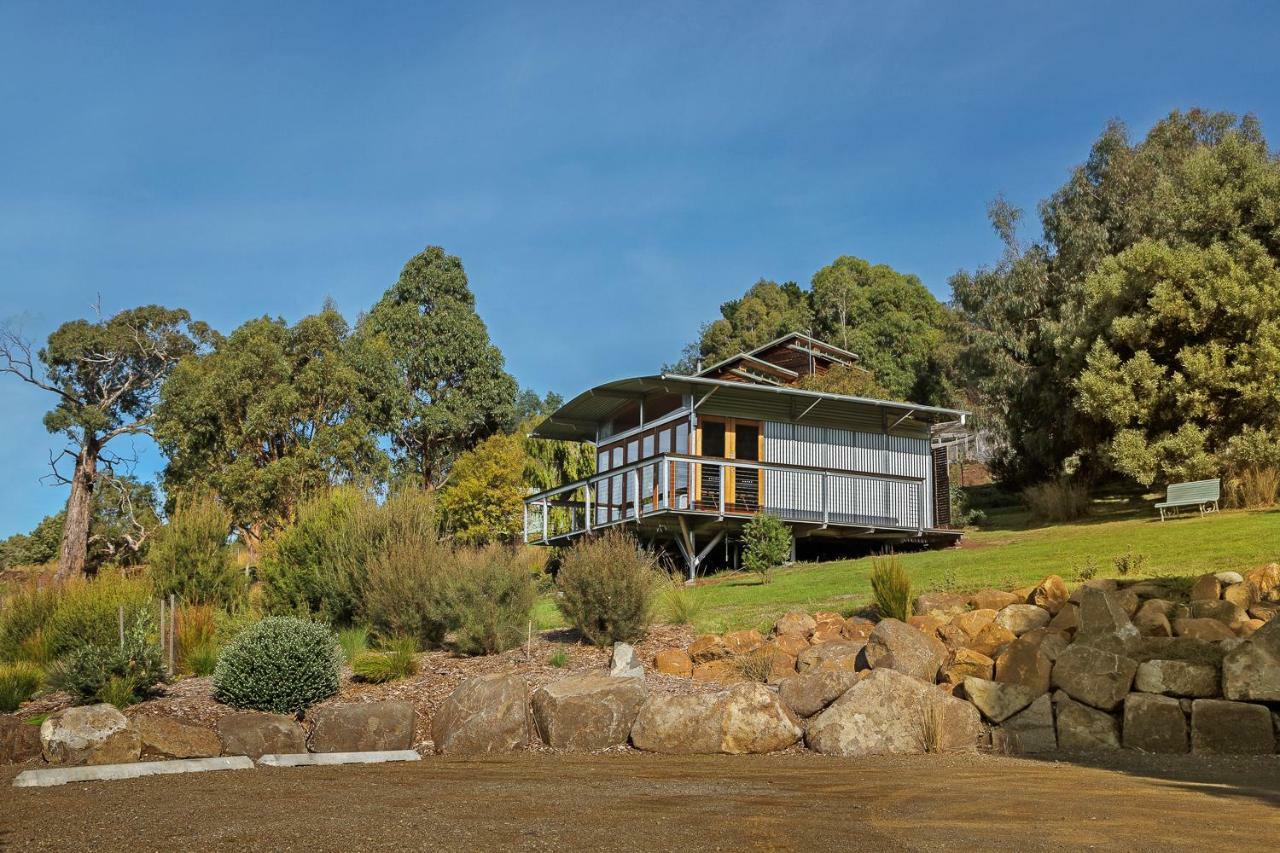 Hobart Hideaway Pods Bed & Breakfast Kingston Exterior photo