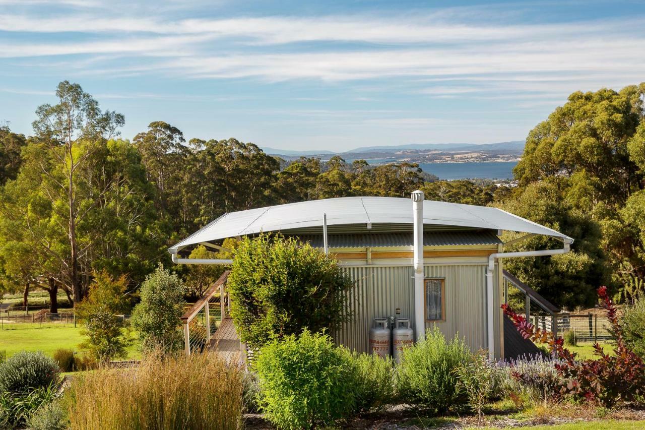 Hobart Hideaway Pods Bed & Breakfast Kingston Exterior photo